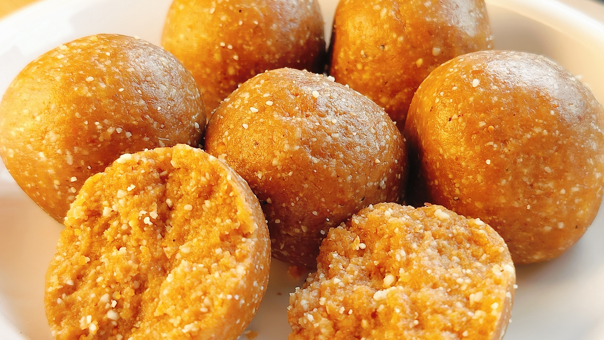 Peanuts Jaggery Laddus